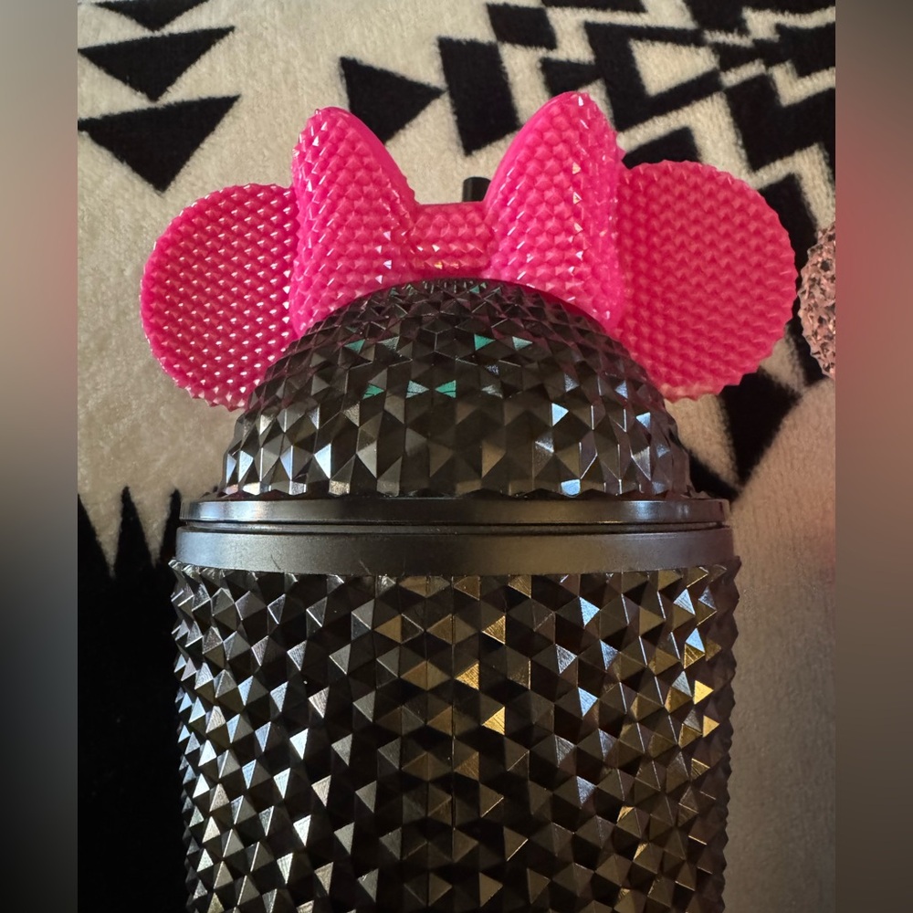 Minnie Mouse Tumbler with Straw - Picture 3 of 6